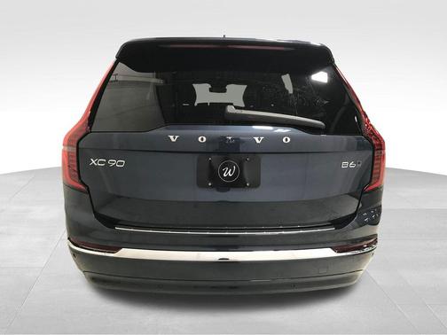 Denim Blue Metallic 2026 Volvo XC90 Ultra, B6 AWD Gas (mild hybrid), Gasoline, Bright, 7 Seats