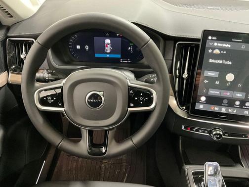 2026 Volvo XC90 Plug-In Hybrid Plus, T8 AWD, Electric/Gasoline, Bright, 7 Seats