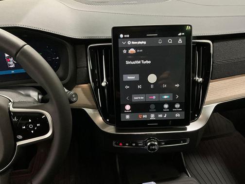 2026 Volvo XC90 Plug-In Hybrid Plus, T8 AWD, Electric/Gasoline, Bright, 7 Seats