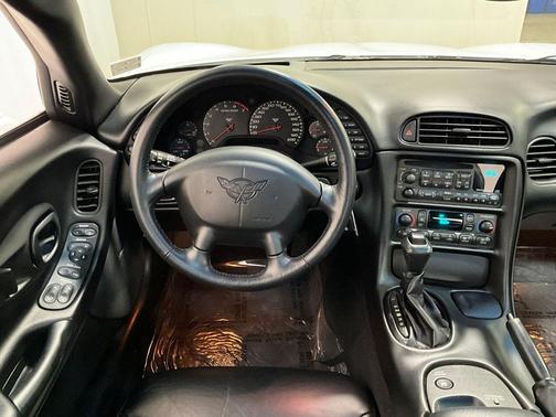 2004 Chevrolet Corvette Base