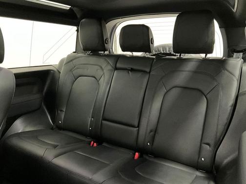 2023 Land Rover Defender 90 S