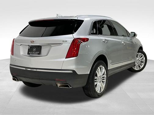 Radiant Silver Metallic 2017 Cadillac XT5 Premium Luxury