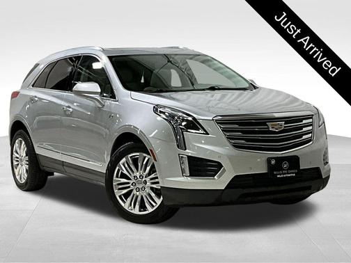 Radiant Silver Metallic 2017 Cadillac XT5 Premium Luxury