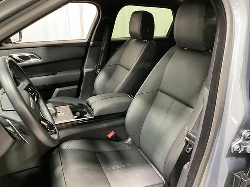 2026 Land Rover Range Rover Velar P250 SE R-Dynamic