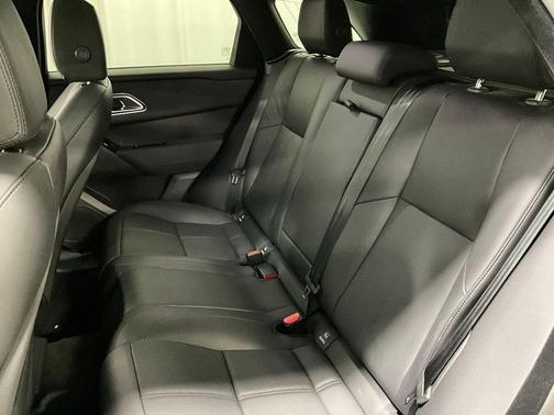 2026 Land Rover Range Rover Velar P250 SE R-Dynamic