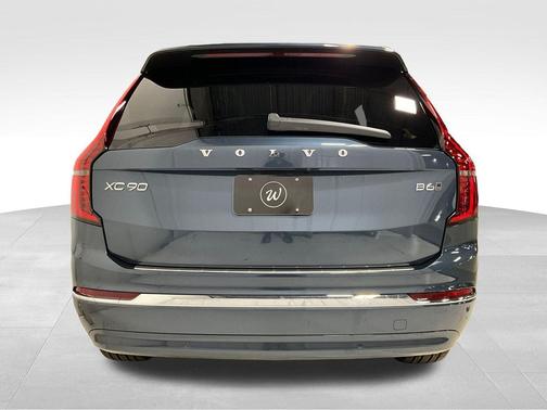 2026 Volvo XC90 B6 Plus 7-Seater