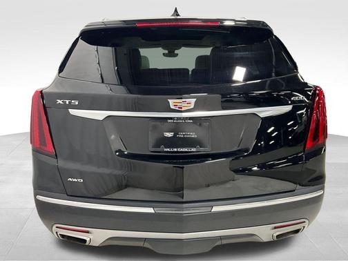 Stellar Black Metallic 2024 Cadillac XT5 Premium Luxury