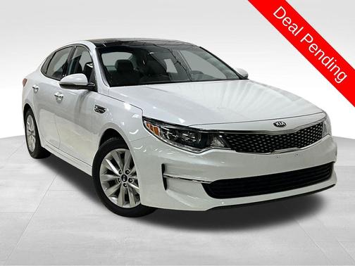 Snow White Pearl 2018 Kia Optima EX