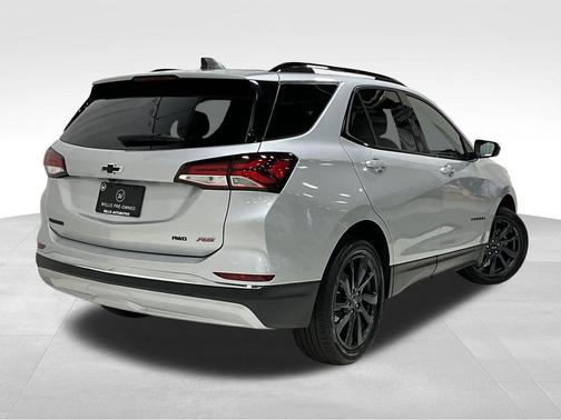 Silver Ice Metallic 2022 Chevrolet Equinox AWD RS