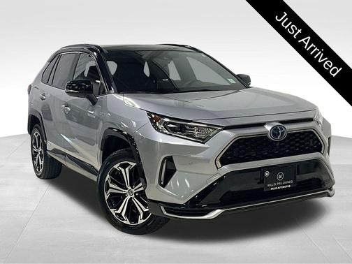 Silver Sky Metallic w/Midnight Black Roof 2021 Toyota RAV4 Prime XSE
