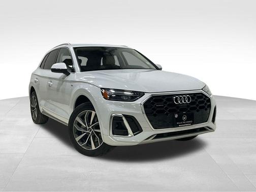 2024 Audi Q5 45 S line Premium Plus