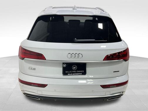 2024 Audi Q5 45 S line Premium Plus