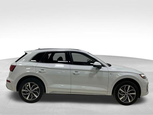 2024 Audi Q5 45 S line Premium Plus