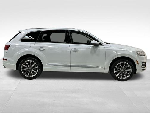Glacier White 2017 Audi Q7 3.0T Premium