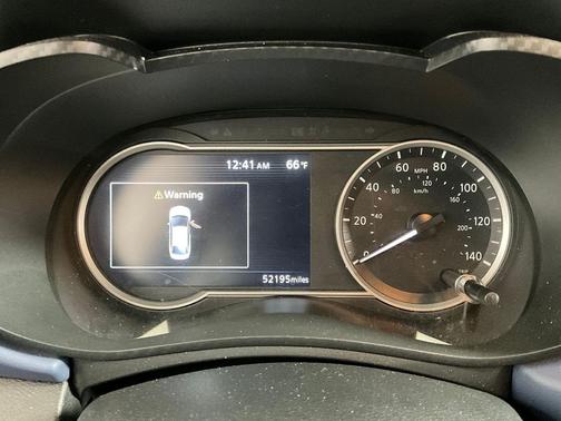 2023 Nissan Versa 1.6 SV