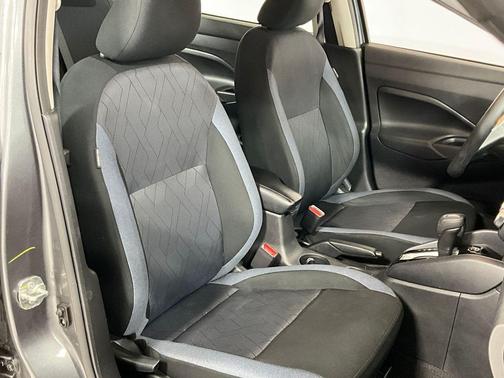 2023 Nissan Versa 1.6 SV