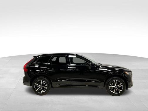 2026 Volvo XC60 B5 Core