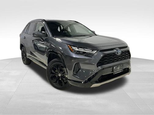 2023 Toyota RAV4 Hybrid SE