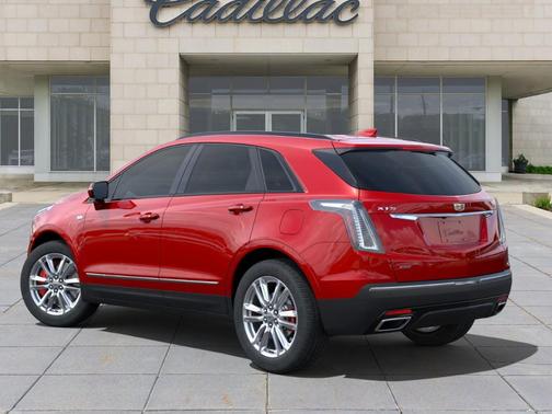 2025 Cadillac XT5 Sport
