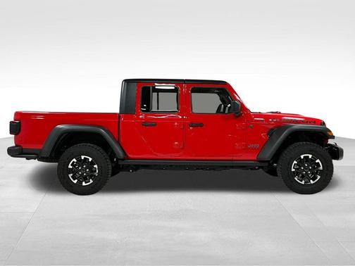 Firecracker Red Clearcoat 2026 Jeep Gladiator Rubicon