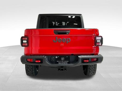 Firecracker Red Clearcoat 2026 Jeep Gladiator Rubicon