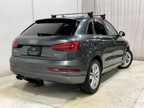 Daytona Gray Pearl Effect 2018 Audi Q3 2.0T Premium