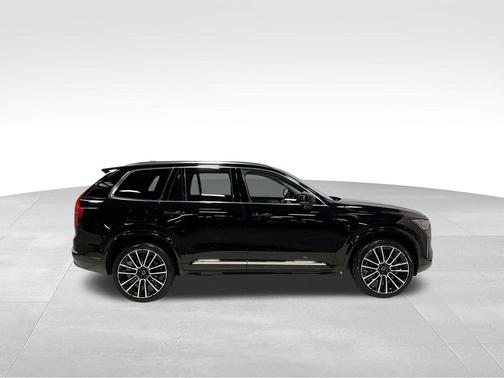 Onyx Black Metallic 2026 Volvo XC90 Ultra, B5 AWD Gas (mild hybrid), Gasoline, Bright, 7 Seats