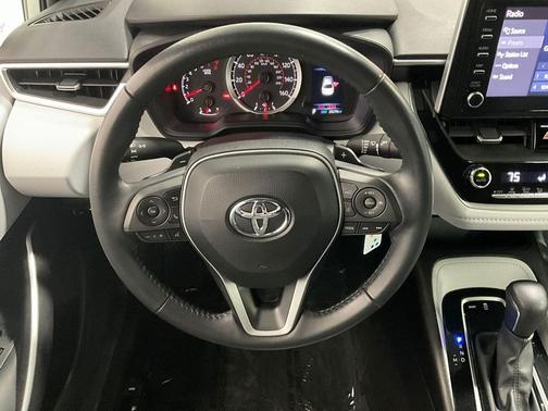 Classic Silver Metallic 2020 Toyota Corolla SE