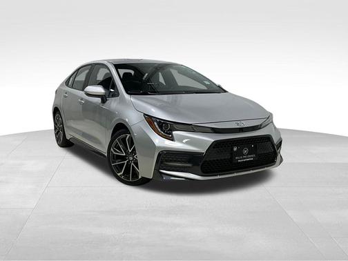 Classic Silver Metallic 2020 Toyota Corolla SE