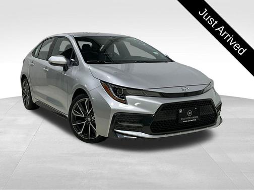 Classic Silver Metallic 2020 Toyota Corolla SE