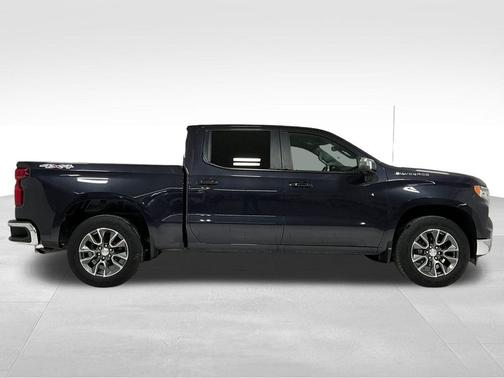 Dark Ash Metallic 2022 Chevrolet Silverado 1500 LT