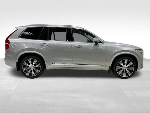 2023 Volvo XC90 B6 Ultimate 7-Seater