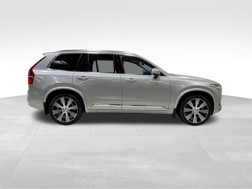 2023 Volvo XC90 B6 Ultimate 7-Seater