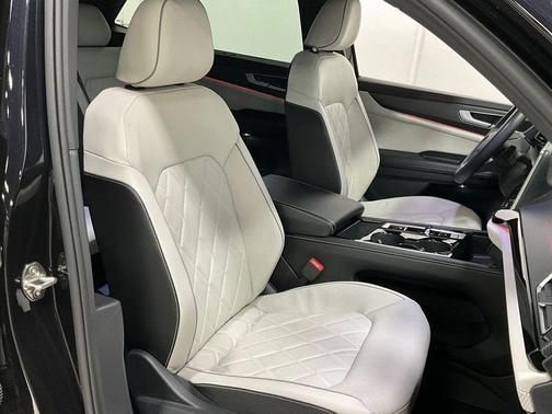 2024 Volkswagen Atlas Cross Sport 2.0T SEL Premium