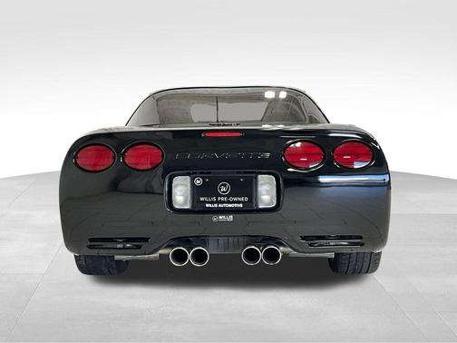 2001 Chevrolet Corvette Base