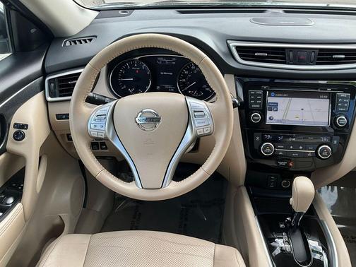 2015 Nissan Rogue SL