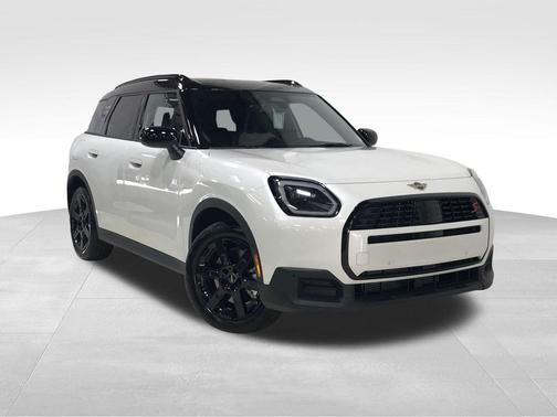White Metallic 2027 MINI Countryman Oxford Edition