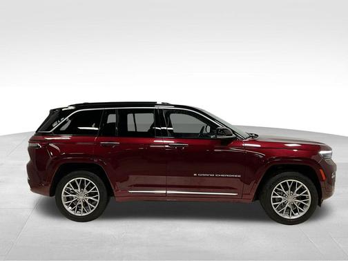 2025 Jeep Grand Cherokee 4xe Summit