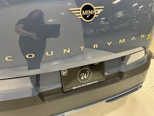 2025 MINI Countryman Base