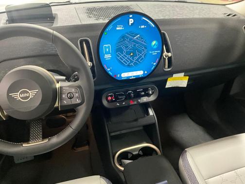 2025 MINI Countryman Base