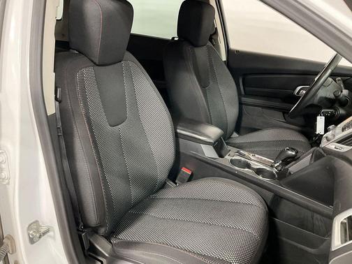 Summit White 2017 GMC Terrain SLE-2