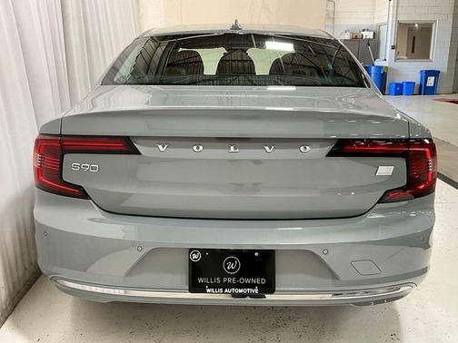2024 Volvo S90 Recharge Plug-In Hybrid T8 Ultimate