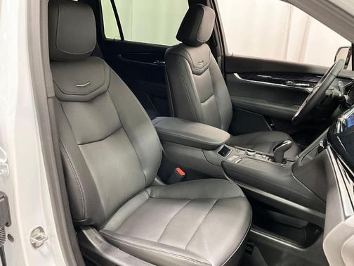 2024 Cadillac XT6 Premium Luxury AWD