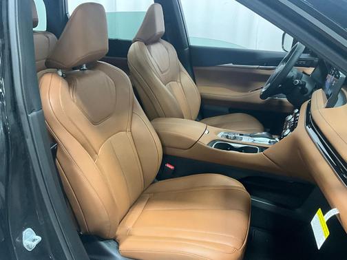 2025 INFINITI QX60 SENSORY