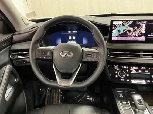 2025 INFINITI QX60 SENSORY