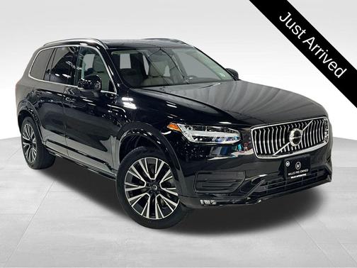 2020 Volvo XC90 T6 Momentum