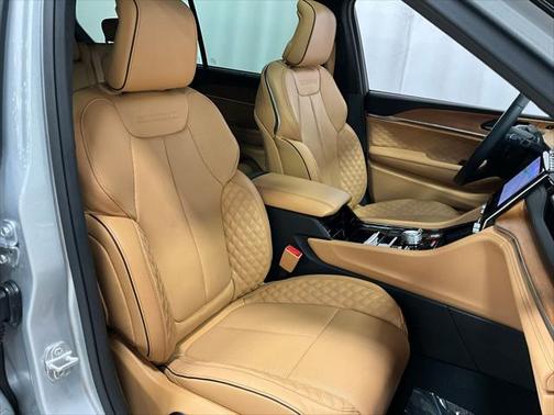 2023 Jeep Grand Cherokee L Summit Reserve