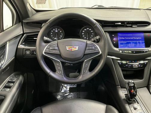 Crystal White Tricoat 2020 Cadillac XT5 Premium Luxury