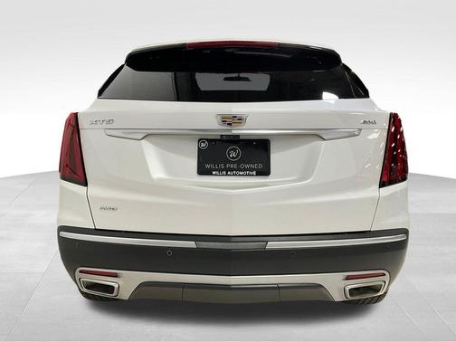 Crystal White Tricoat 2020 Cadillac XT5 Premium Luxury
