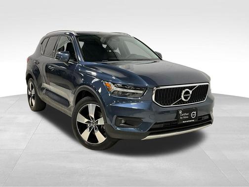 Denim Blue Metallic 2021 Volvo XC40 T5 Momentum